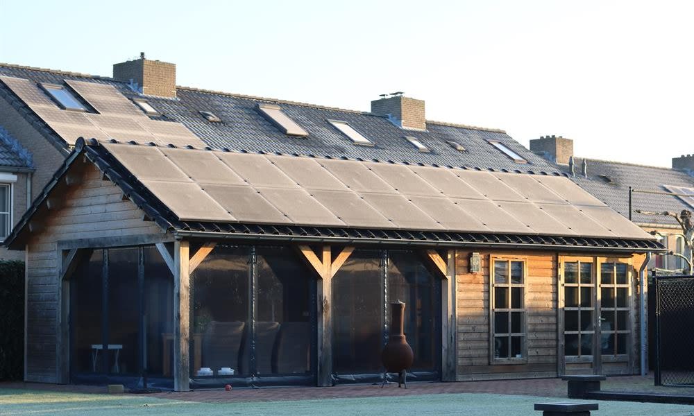 38eae4d6-zonnenpanelen-winter-1000x600