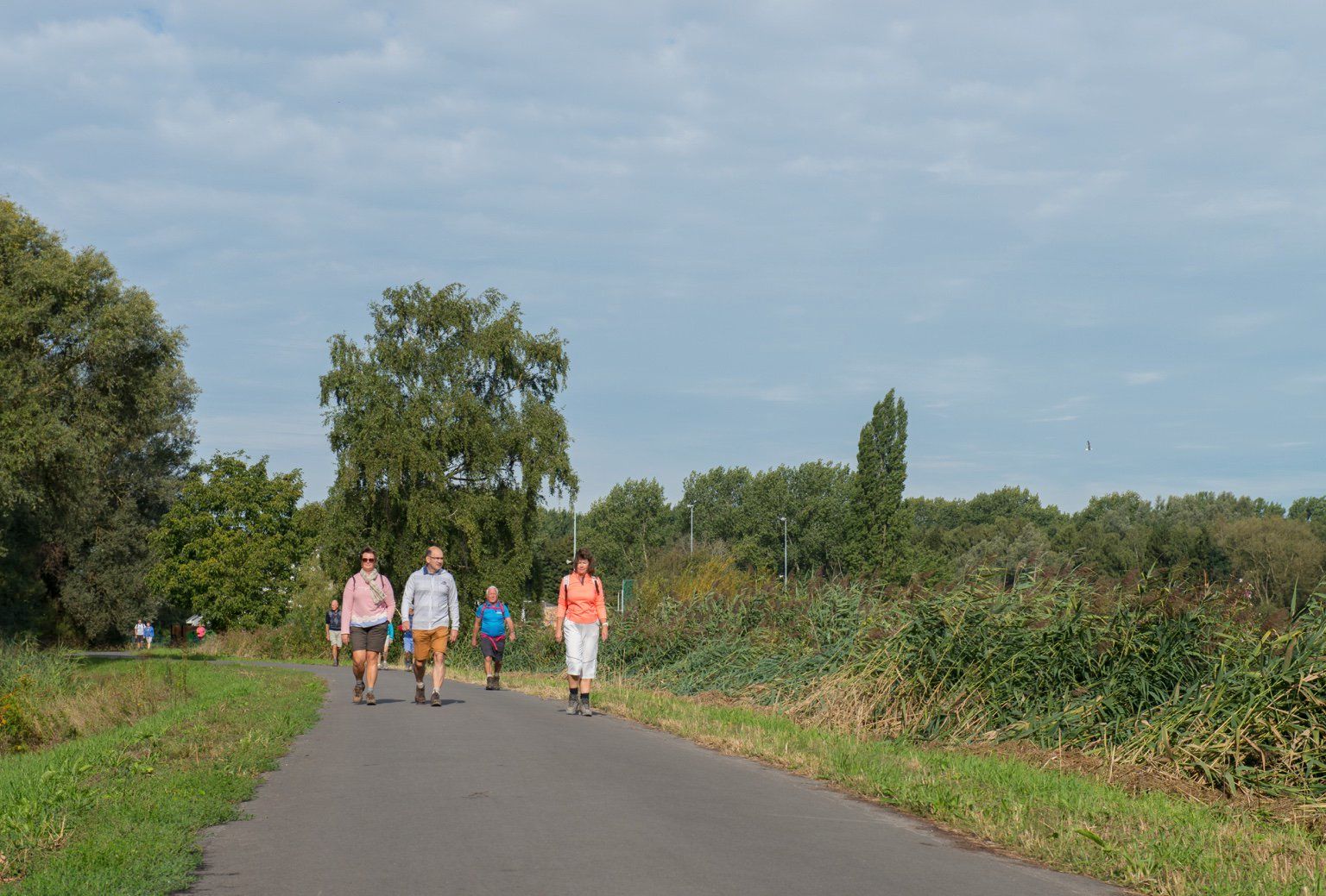Mensen maken vaak graag dankbaar gebruik van een periode met nazomerweer. Foto: Marc van Wezemael.
