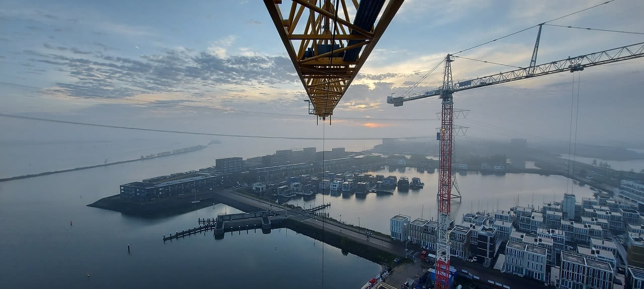 Vanuit de kraan. Foto: Alexander Pot.