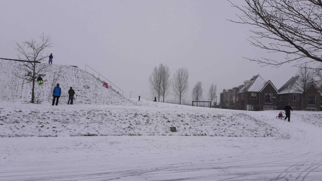 sneeuwpret-houten