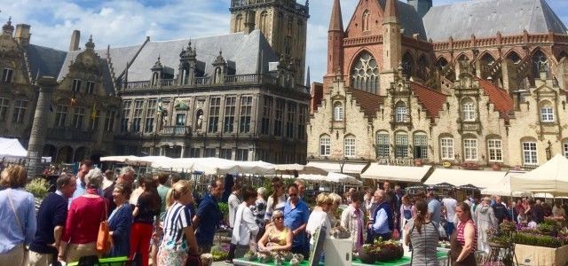 Foto-warm-lenteweer-Bart-Goudeseune-in-Veurne-e1527620902967