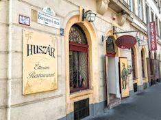 Huszár Étterem