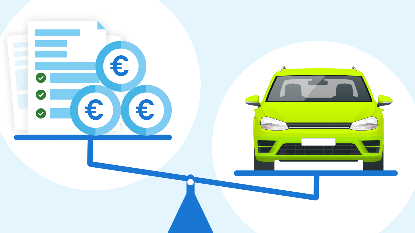 Waage mit Fahrzeugunterlagen und Euro-Münzen auf der einen und einem grünen Auto auf der anderen Seite Waage mit Fahrzeugunterlagen und Euro-Münzen auf der einen und einem grünen Auto auf der anderen Seite
