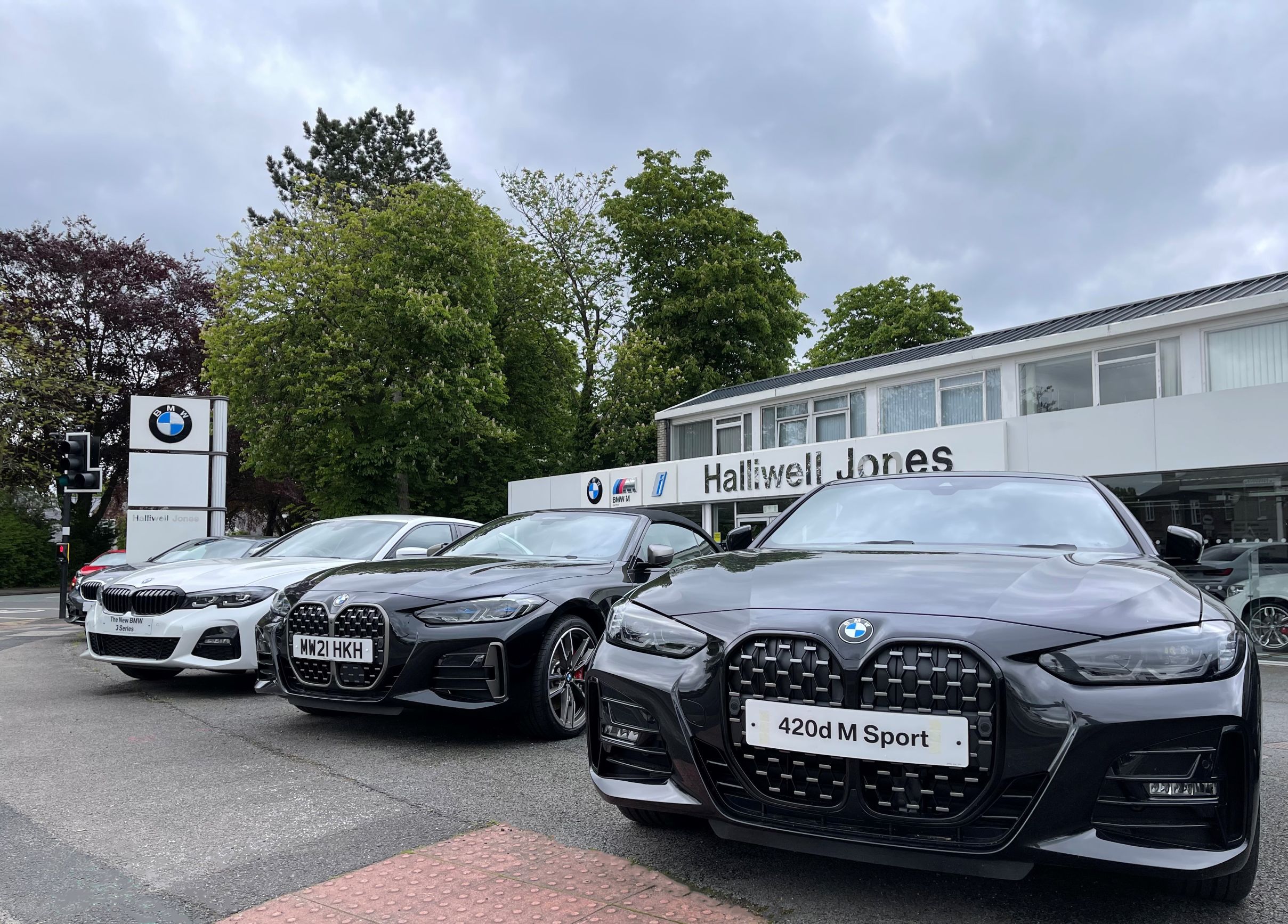 Halliwell Jones Wilmslow Car Sales