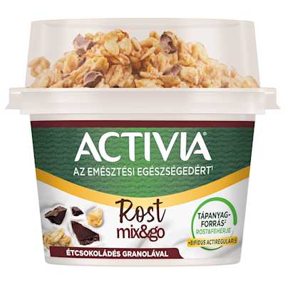 Édesített, fermentált tejalapú készítmény és granola étcsokoládé darabokkal (12%).