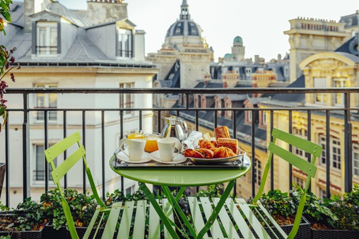 Paris Terrace