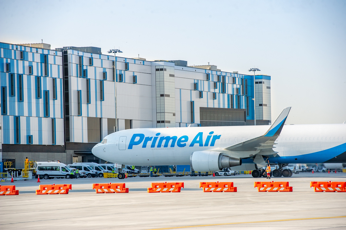 Amazon Air Hub and Plane