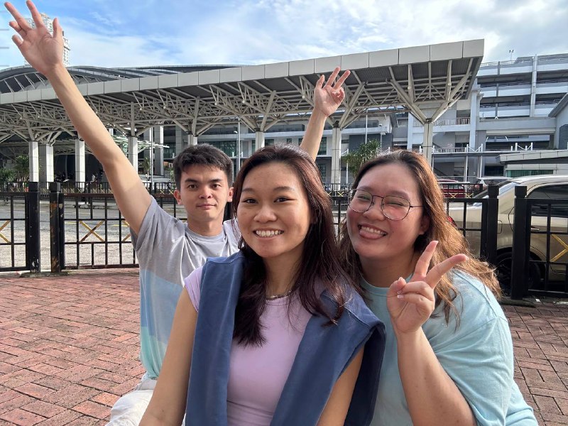 photo 6301025754527413741 x