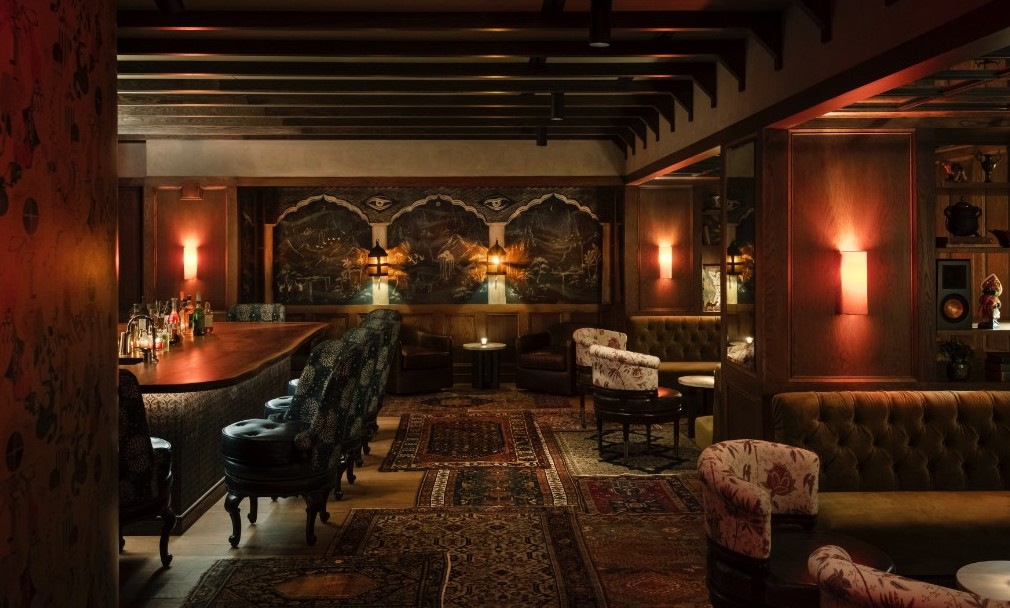 Interior shot of Aladdin Sane Detroit