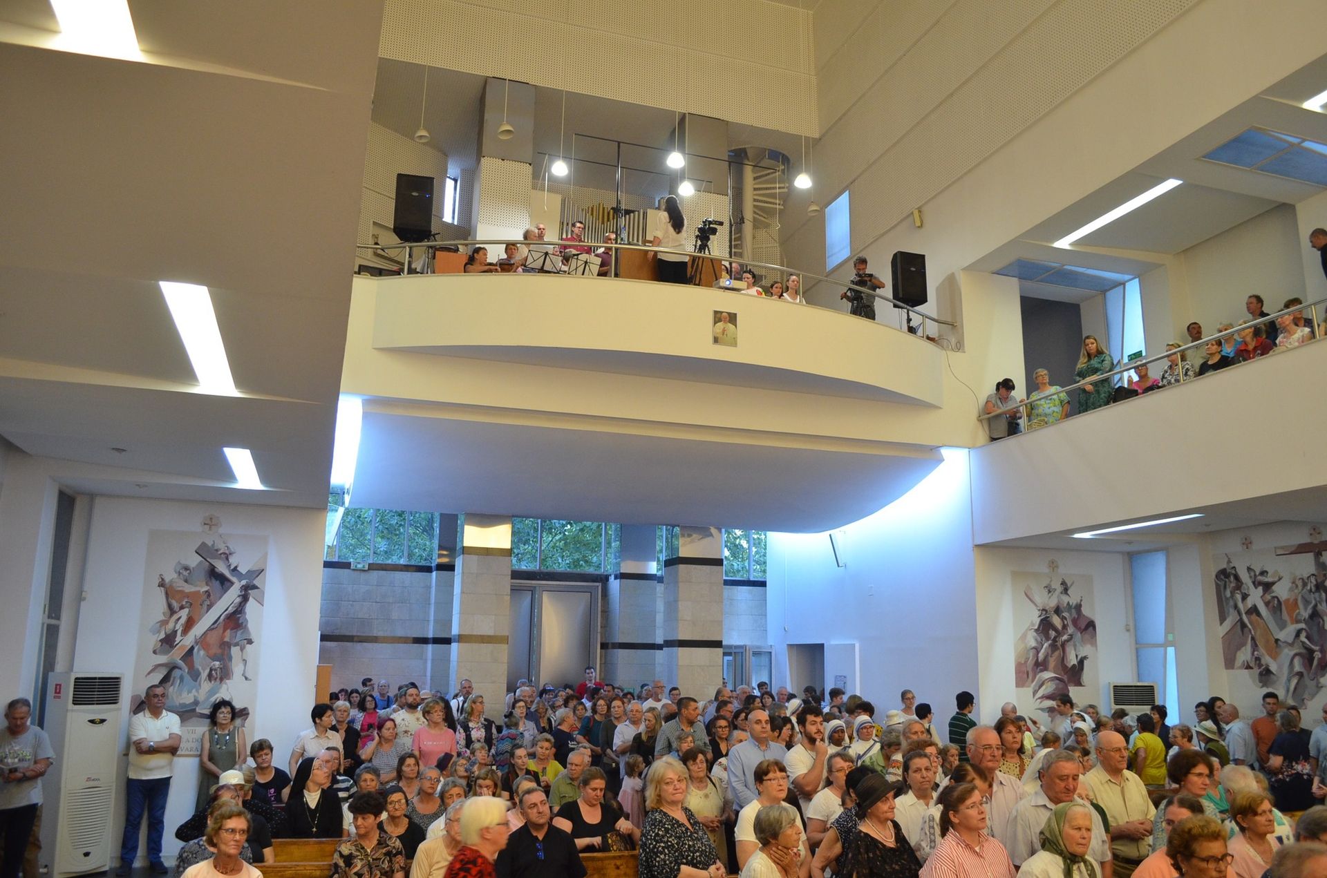 376845012 710966471074416 902025949985110918 n