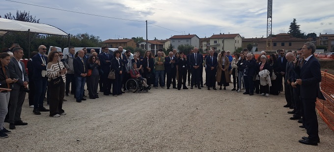 10 - Jesi posa prima pietra 8.10.2026 ok