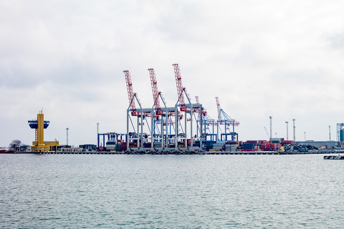 Cargo-Cranes