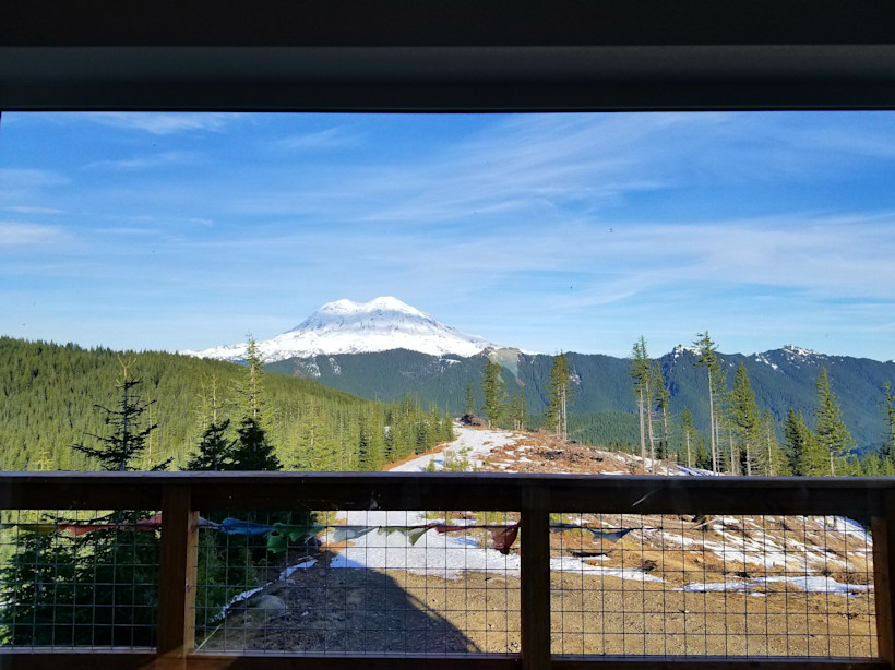 Mount Rainier view from the snow bowl hut
