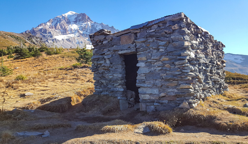Rock structure at McNeil Point by Mt Hood