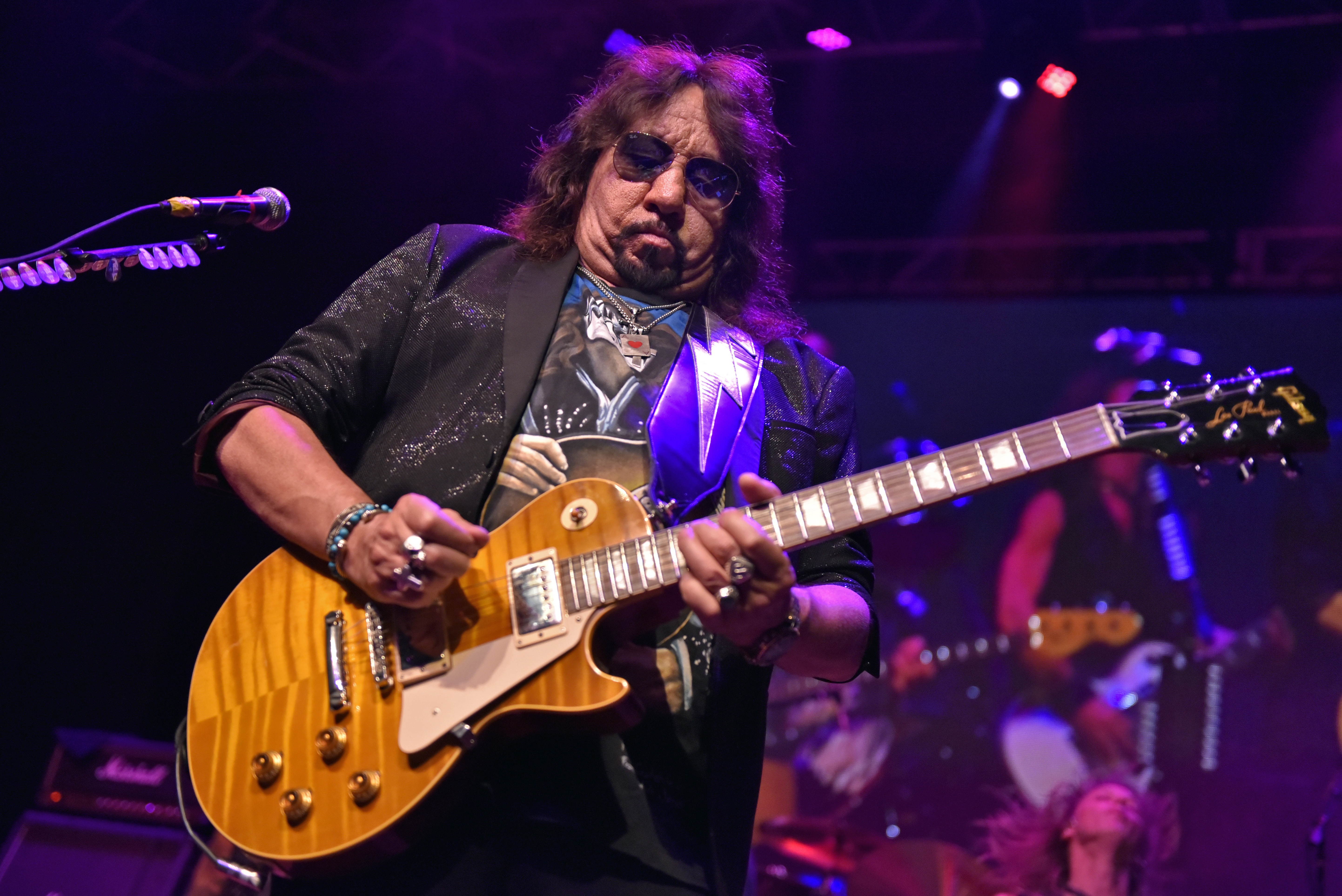 AP19214589312675 WOut Makeup.jpg