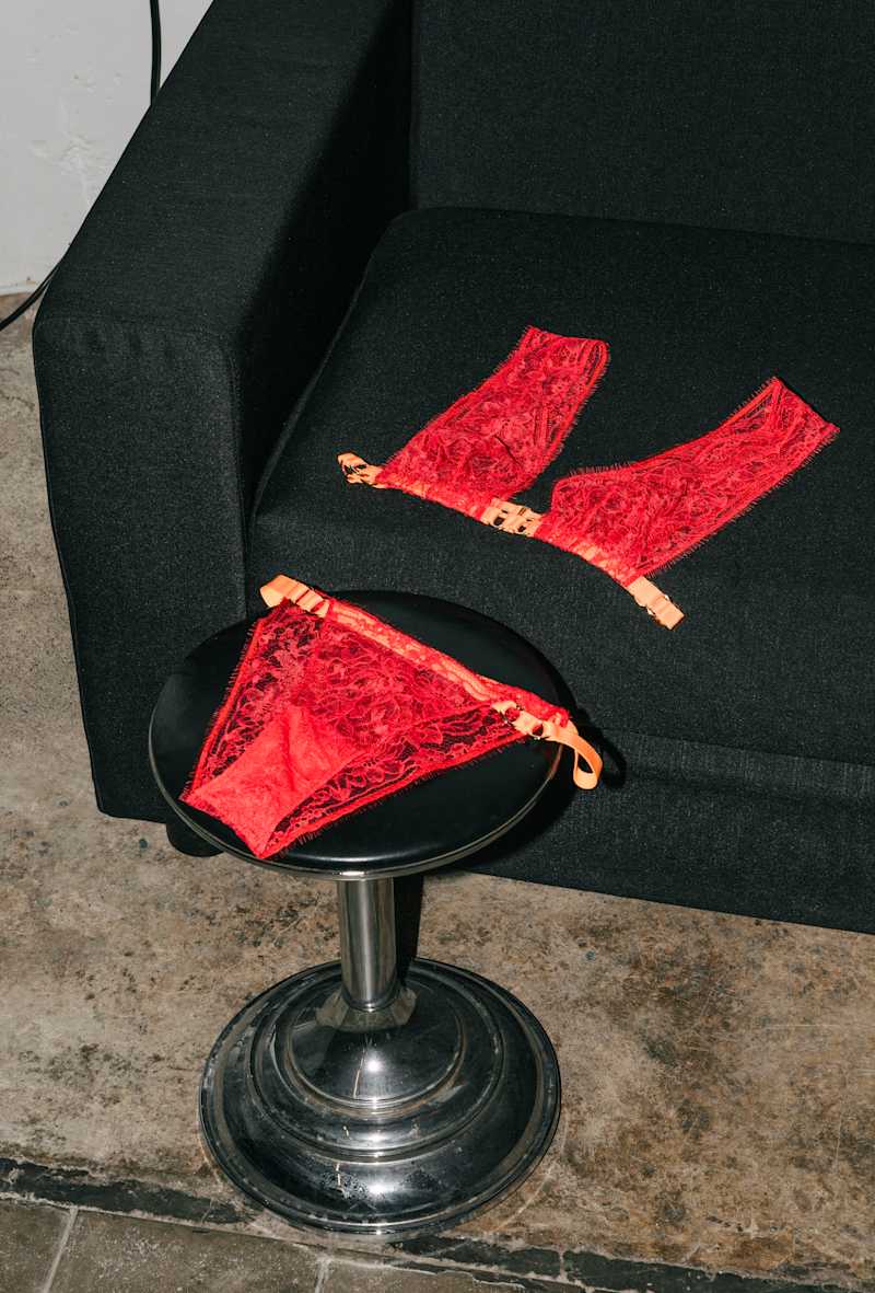 Sarda - Lucky in lace