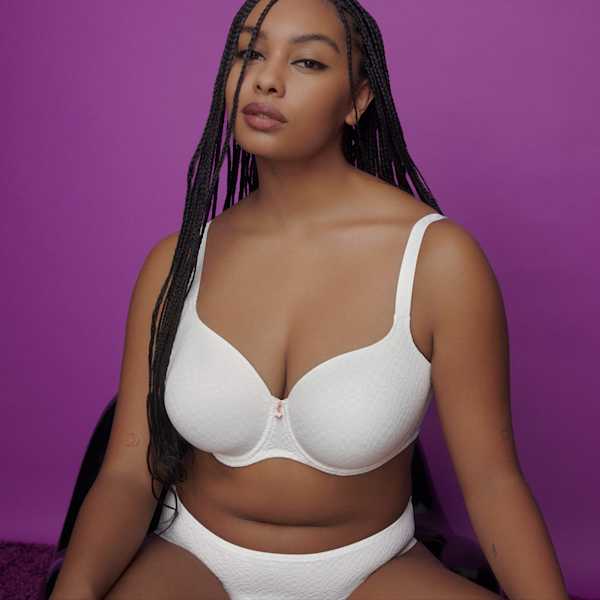 1. A good bra improves your posture | Primadonna