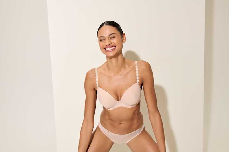 MJ - Blog - Bridal lingerie 5 steps - Step 2 - Plunge/push-up | Marie Jo