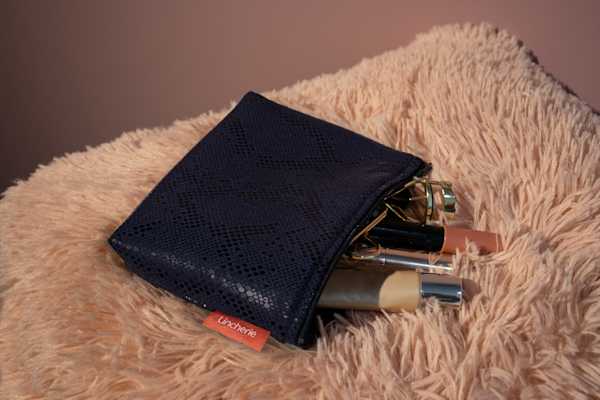 Gemaakt uit gerecycleerde materialen