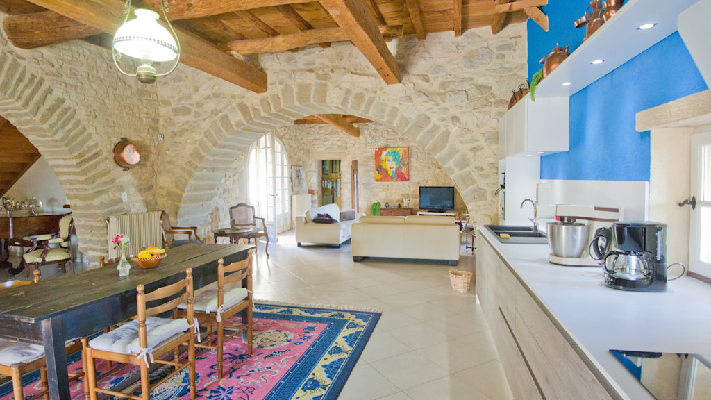 Holiday rental with pool South of France Holiday rental with pool South of France