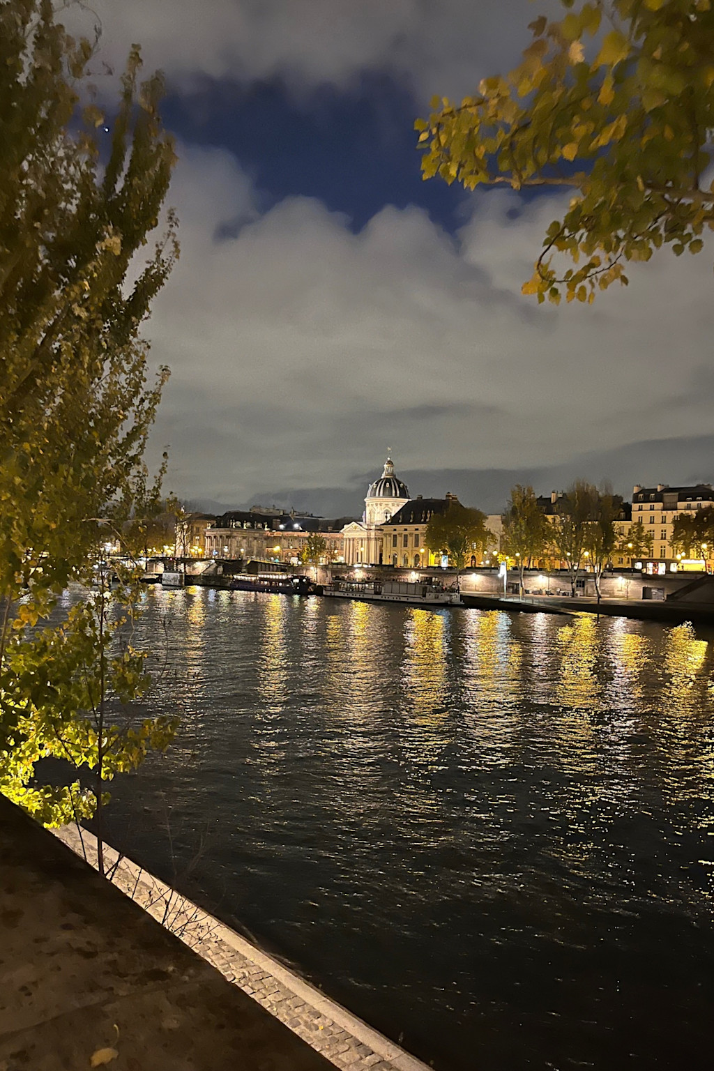 Paris by night Paris by night