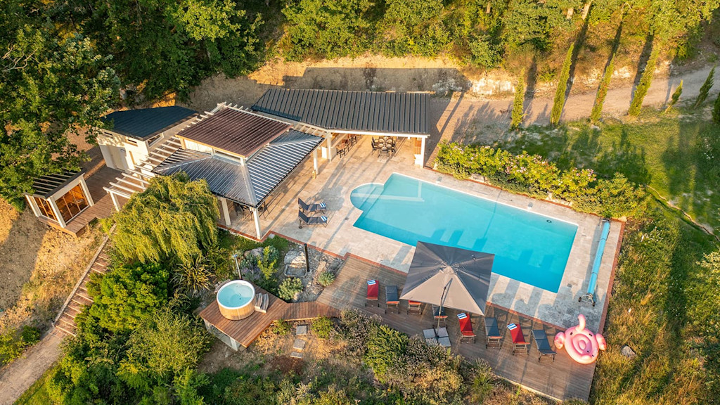 Private heated pool in Tarn Private heated pool in Tarn