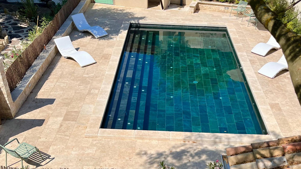 Swimming pool Swimming pool