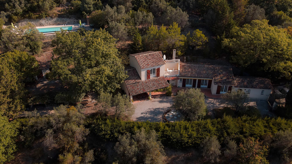 Villa Coste Rousse in Provence Villa Coste Rousse in Provence