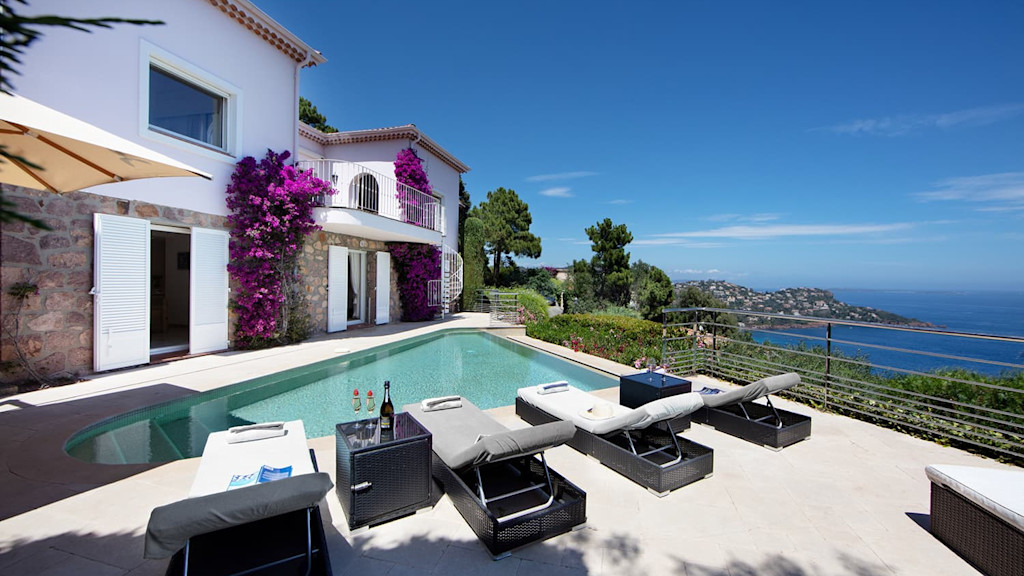 villa-de-vacances-en-provence-alpes-cote-dazur-avec-piscine-privee-chauffee.88715 villa-de-vacances-en-provence-alpes-cote-dazur-avec-piscine-privee-chauffee.88715