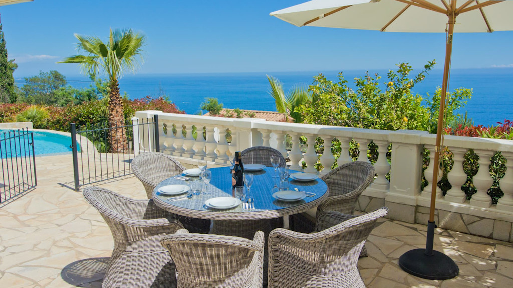 Holiday home with sea view Holiday home with sea view