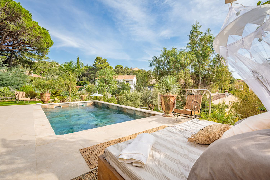 Villa with private pool Villa with private pool