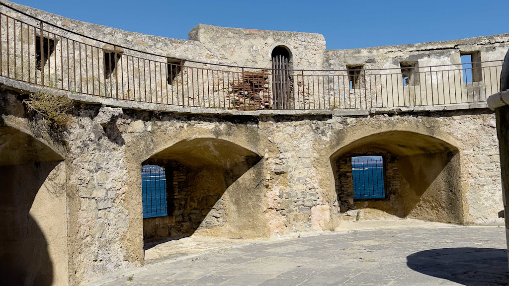 Fort Balaguier La Seyne sur Mer Fort Balaguier La Seyne sur Mer