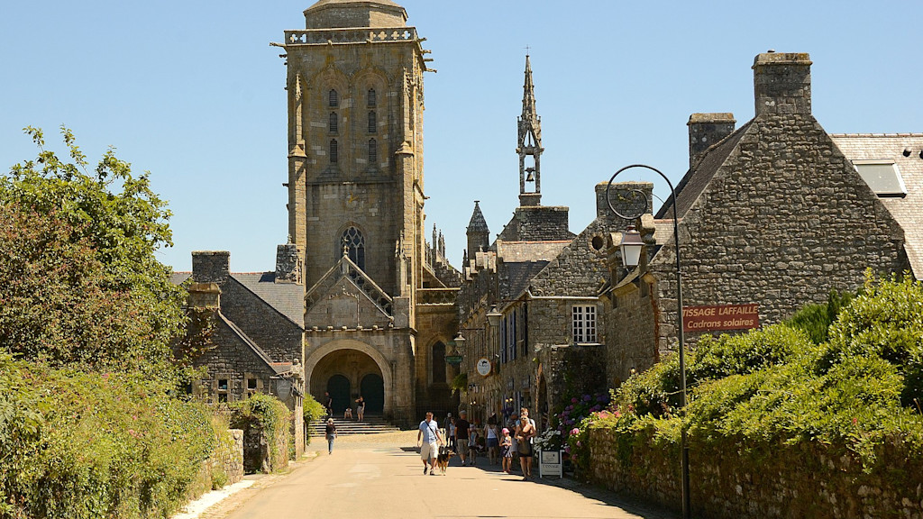 Locronan Locronan
