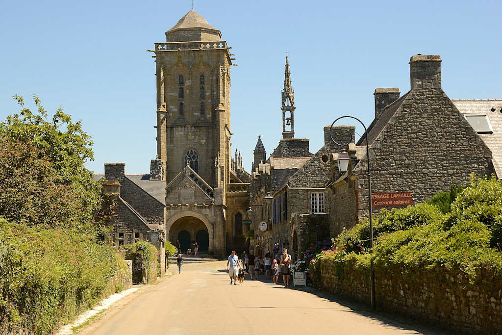 Locronan Locronan