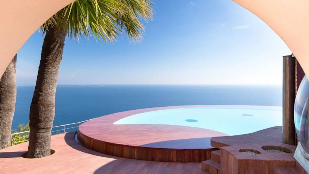 The Bubble Palace The Bubble Palace