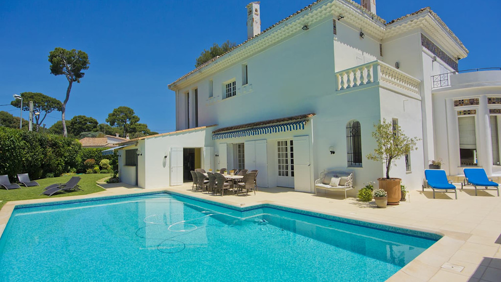 Holiday villa with private in provence Holiday villa with private in provence