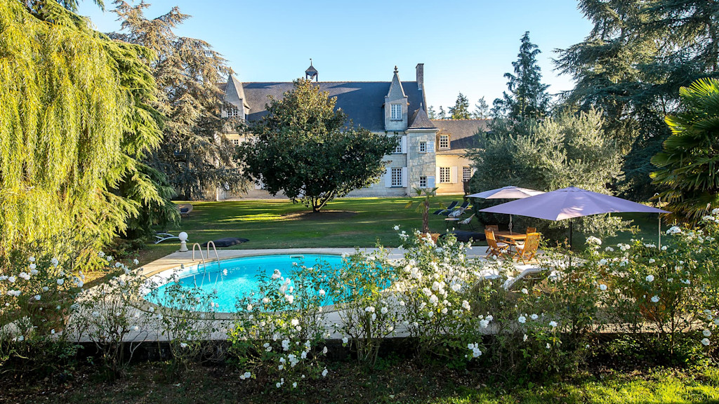 Private pool Château de la Ronde Private pool Château de la Ronde