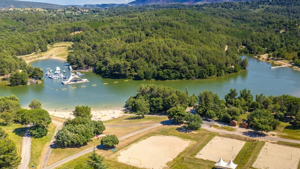 Lac de la Cavay Lac de la Cavay