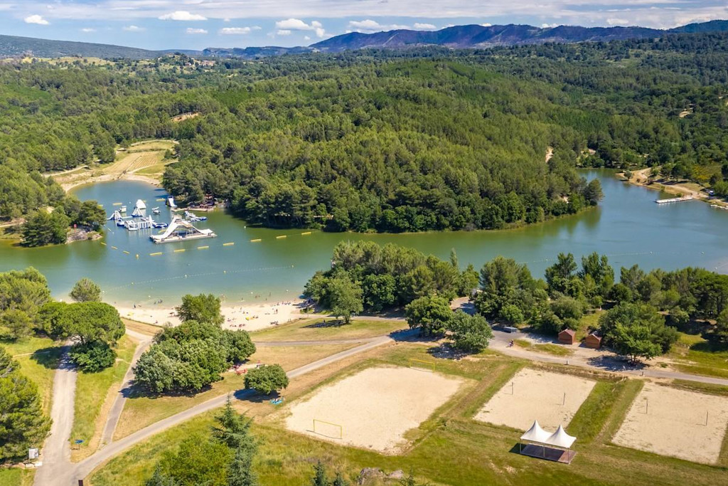 Lac de la Cavayère Lac de la Cavayère