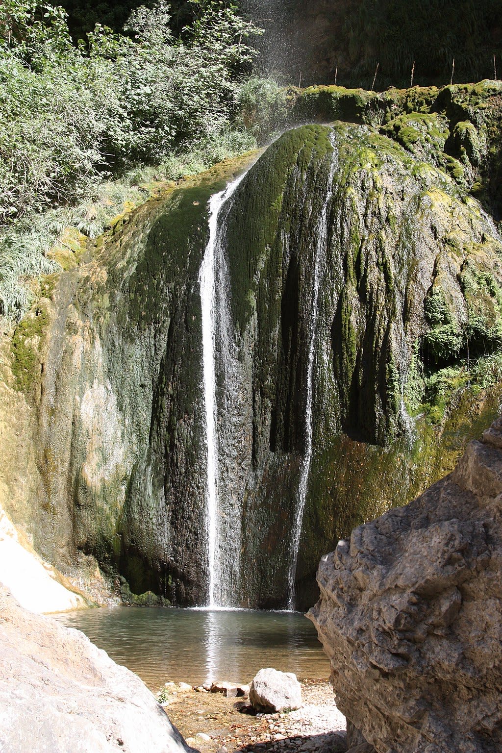Courmes waterfall Courmes waterfall