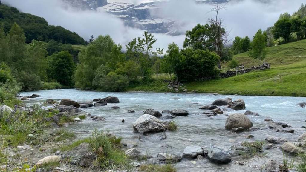 Cirque de Gavarnie, Gavarnie, France Cirque de Gavarnie, Gavarnie, France