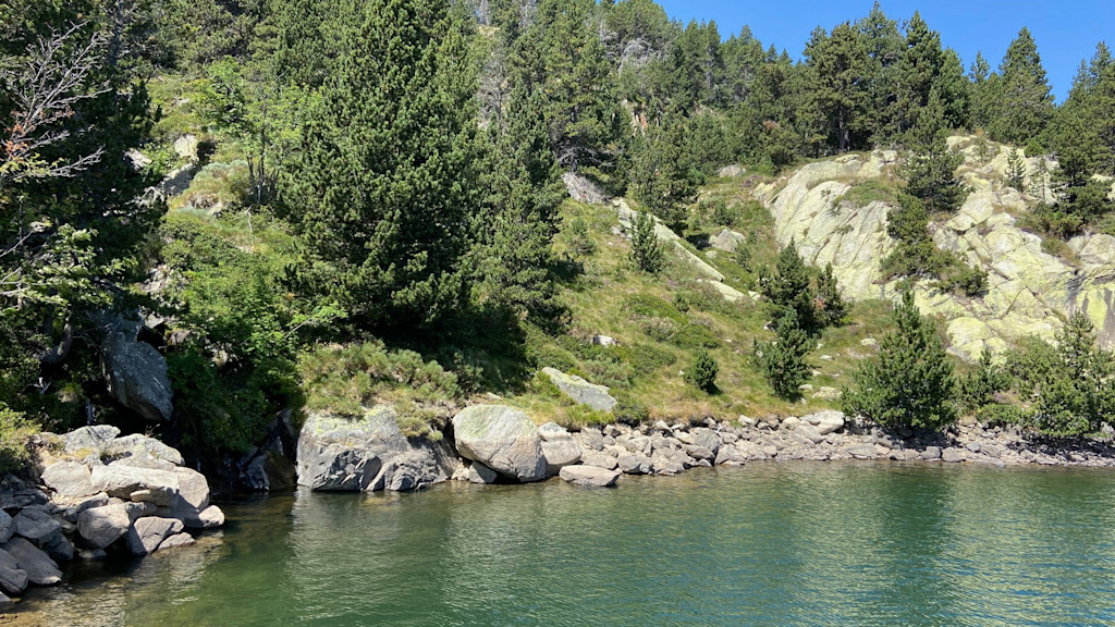 Bouillouses Lake Hike Bouillouses Lake Hike