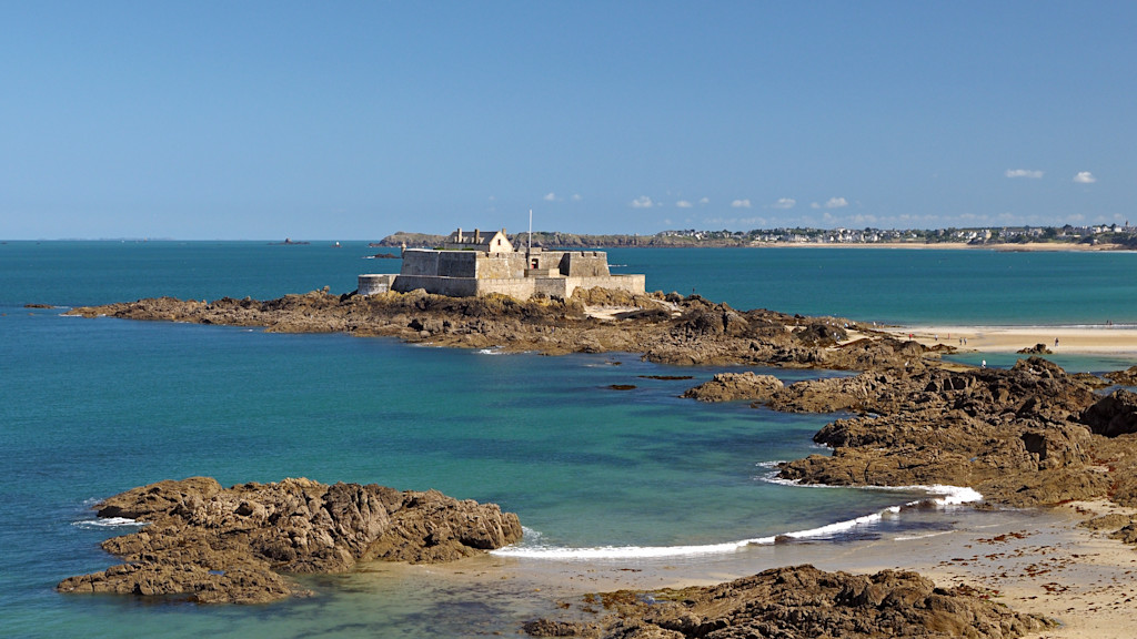 Fort National. Saint-Malo Fort National. Saint-Malo