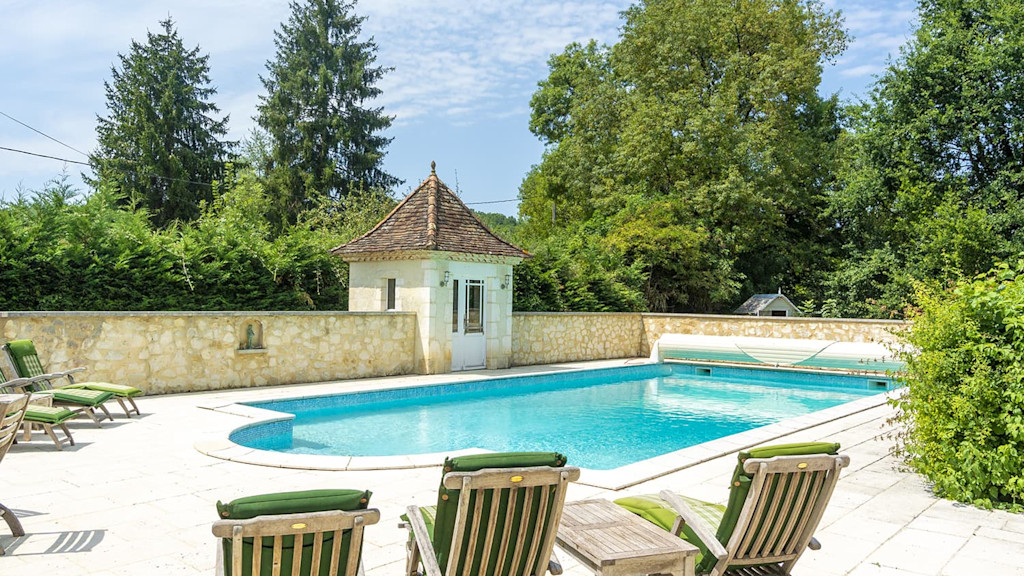 Private pool Private pool