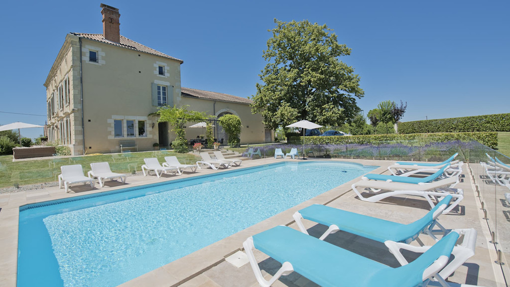 Holiday rental in Lot et Garonne with Pure France Holiday rental in Lot et Garonne with Pure France
