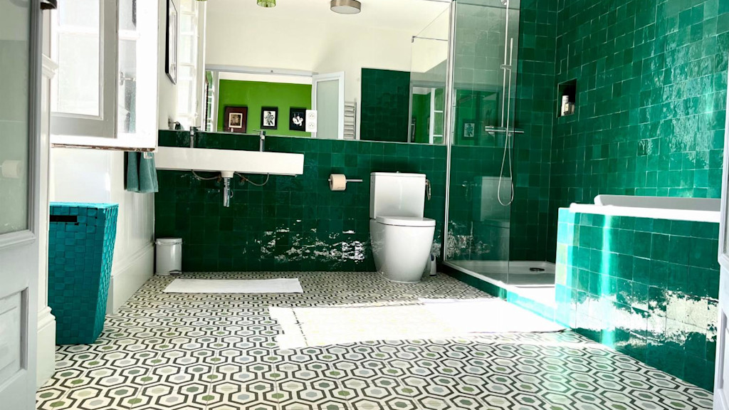 Bathroom Bathroom