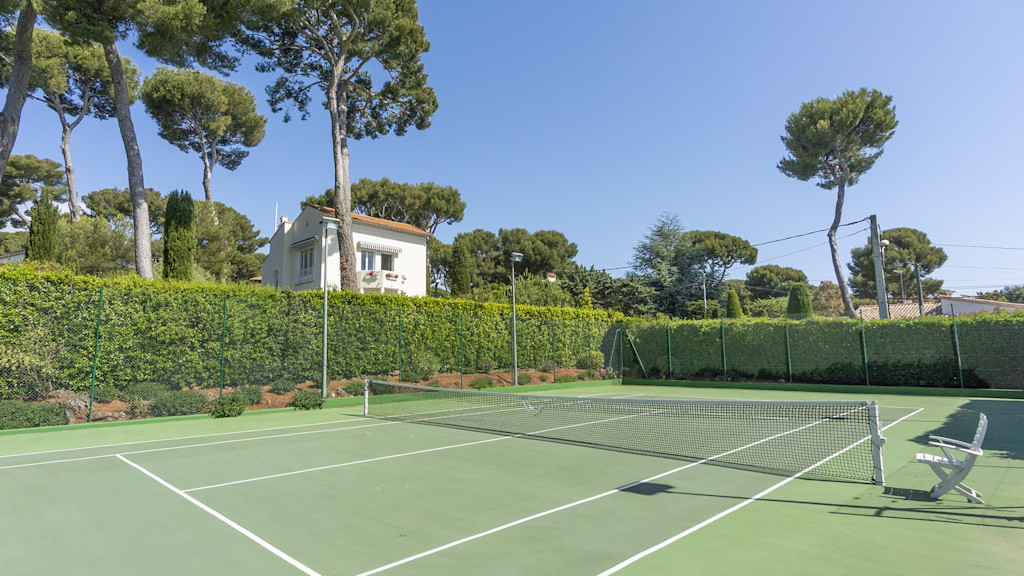 Private tennis court ref 06023 Private tennis court ref 06023