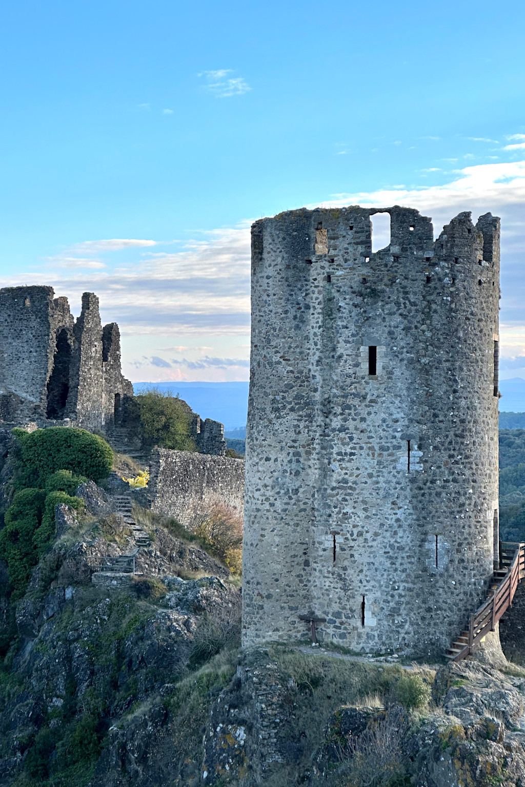 Les châteaux de Lastours Les châteaux de Lastours