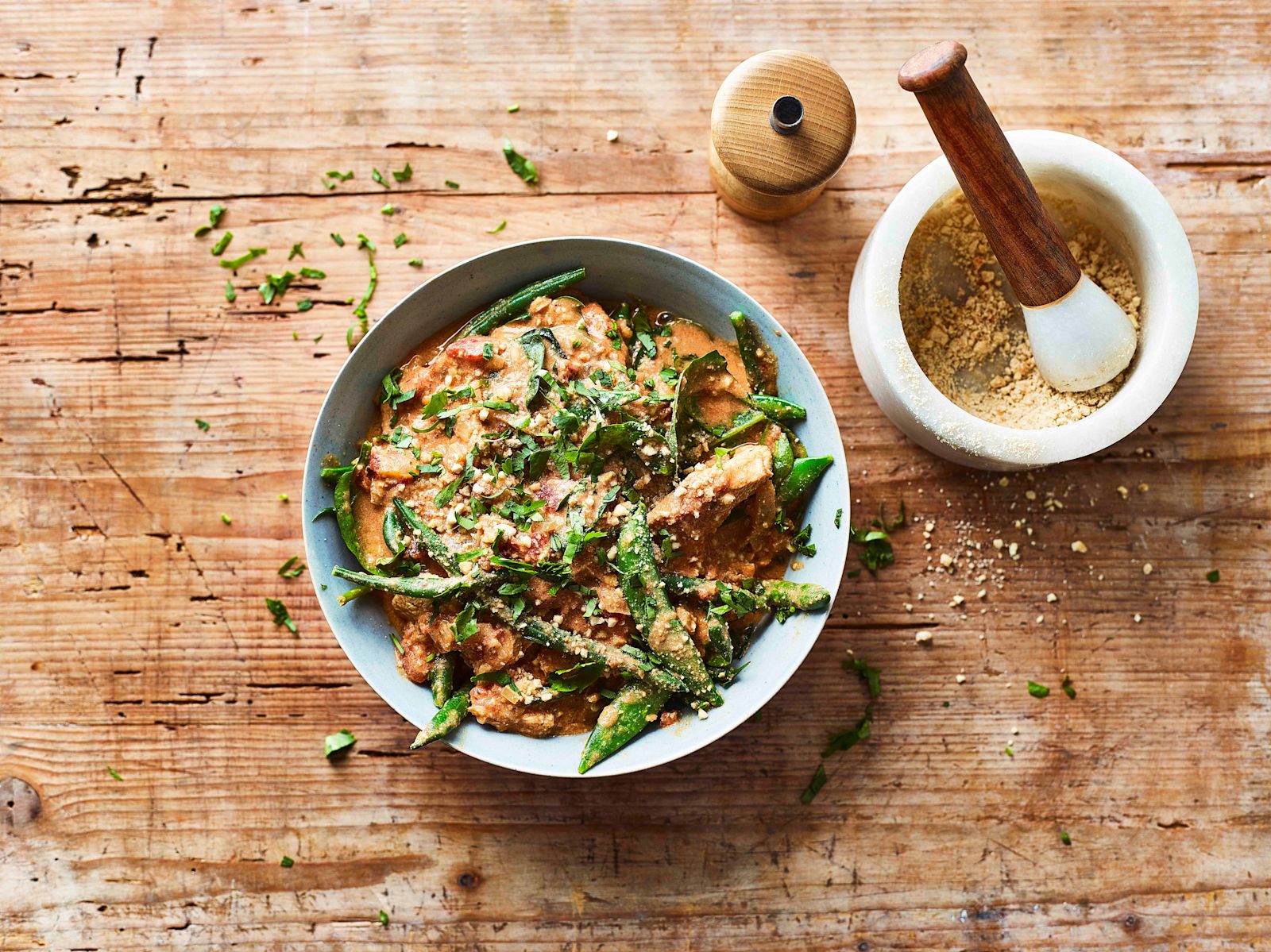 Chicken Cashew Curry / The Body Coach