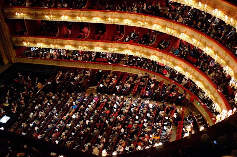 Royal Opera House Audience 2